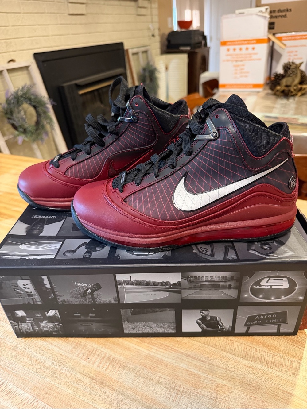 Nike Men's Athletic Shoes in Maroon and Black with White Swoosh